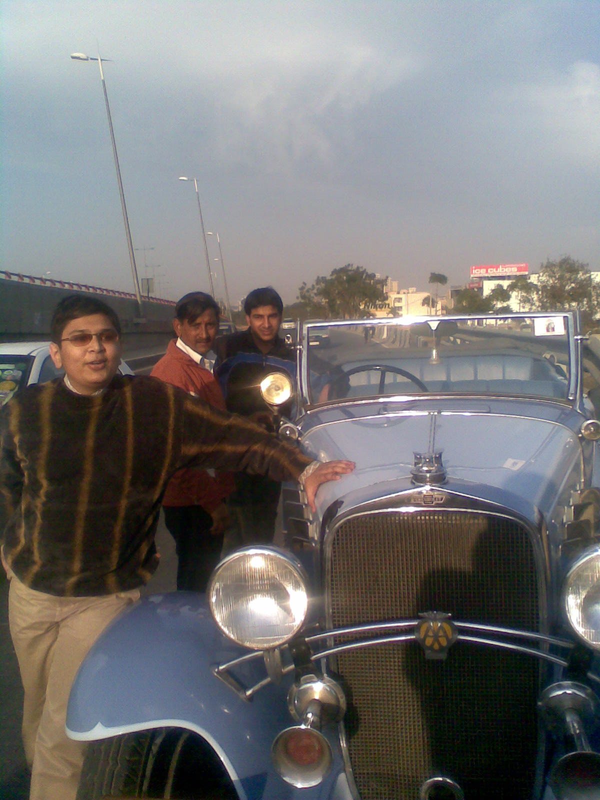 A close encounter with Vintage Car